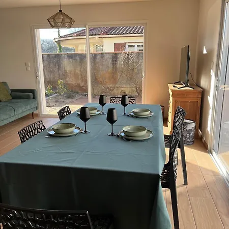 Maison Familiale Piscine 3 ! Holiday home
