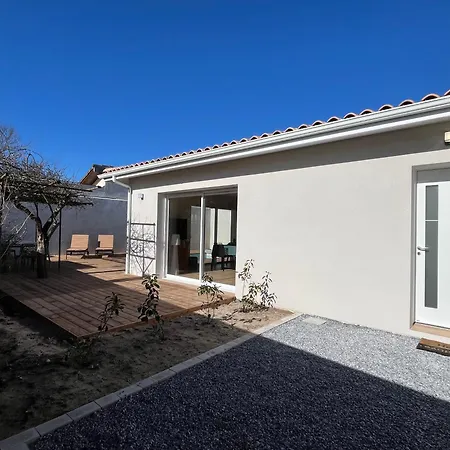 Maison Familiale Piscine 3 ! Holiday home Gujan-Mestras